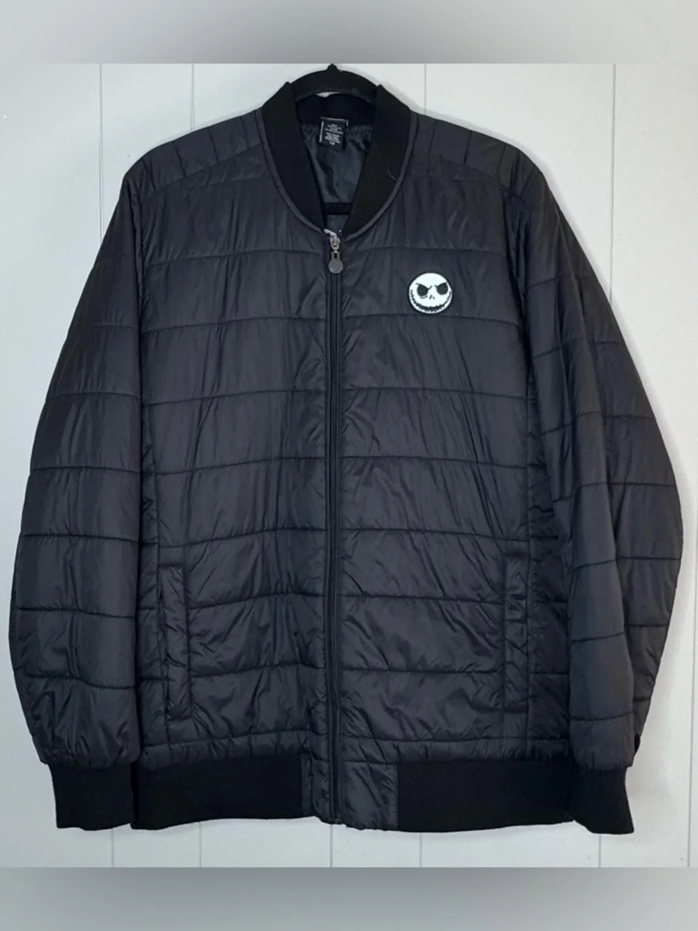 Disney’s The Nightmare Before Christmas Puffer Jacket Mens Size Large